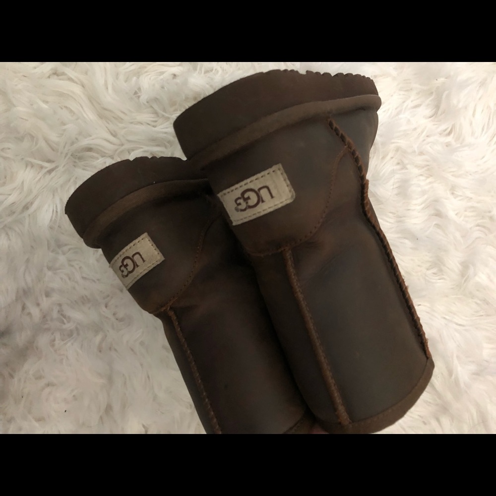UGG Boots. 👢 - Picture 2 of 4